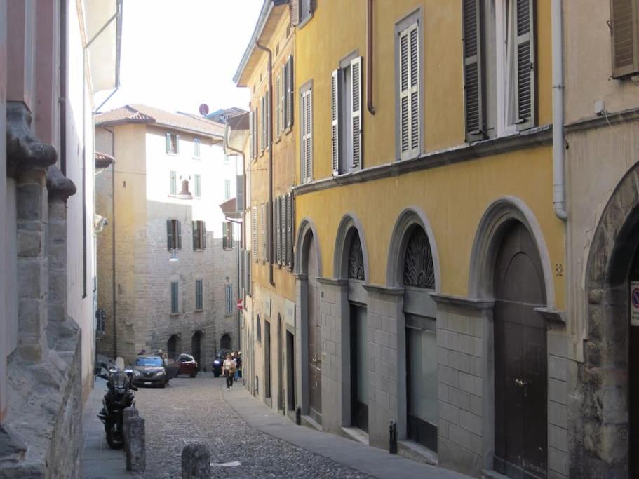Casa Lalla In Centro Storico A Bérgamo Exterior foto